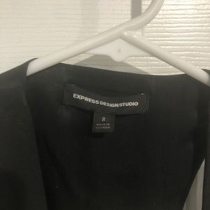 Express design black vest